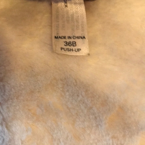 Victoria's Secret Bra - Picture 3 of 3